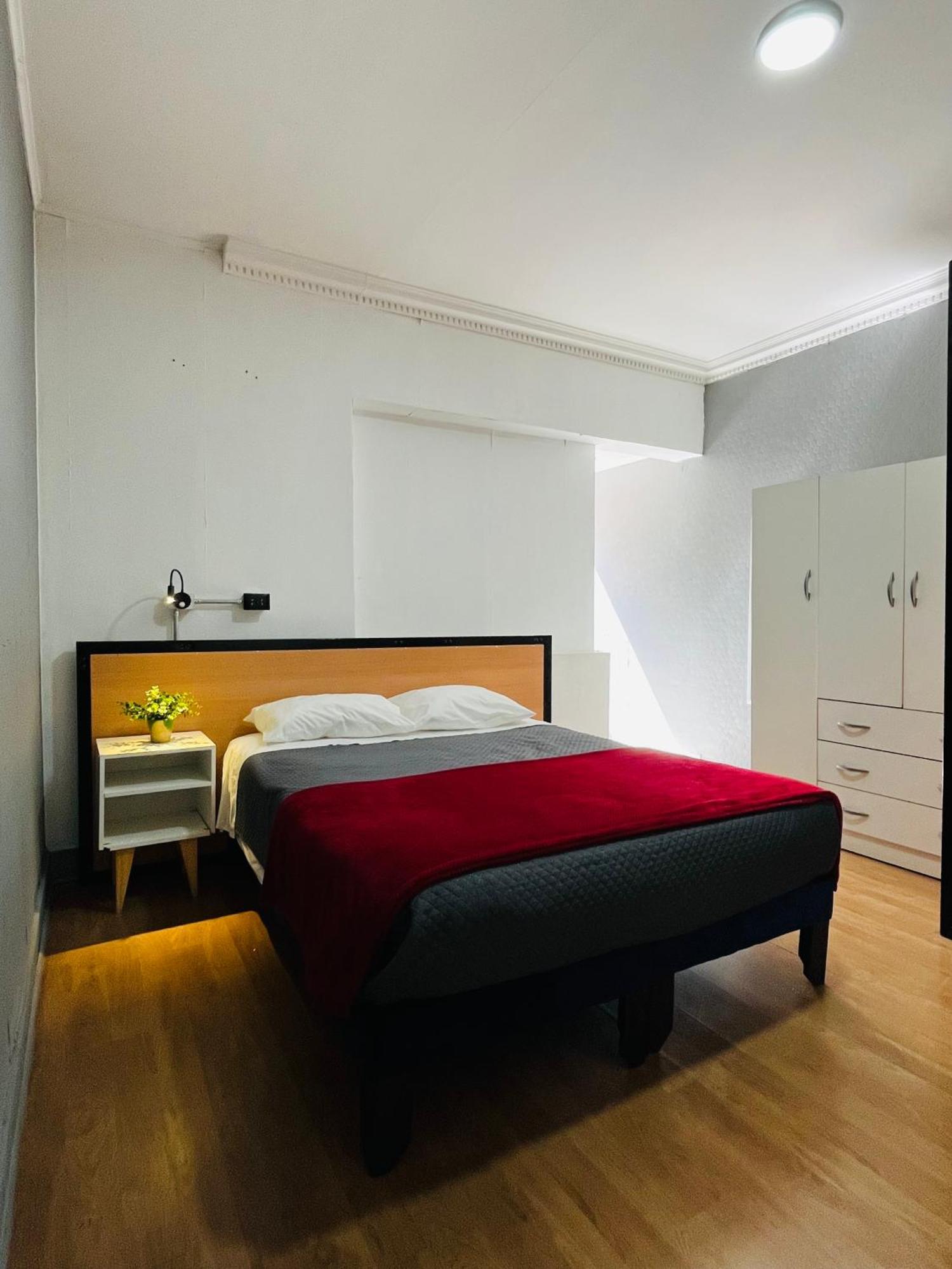 Enjoy Hostel Santiago Buitenkant foto